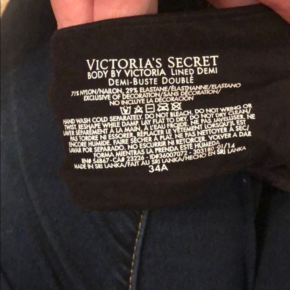 VS Bra - Picture 3 of 3